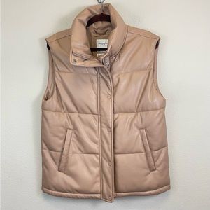 Abercrombie & Fitch Vegan Leather Water Resistant Oversized Puffer Vest Size M